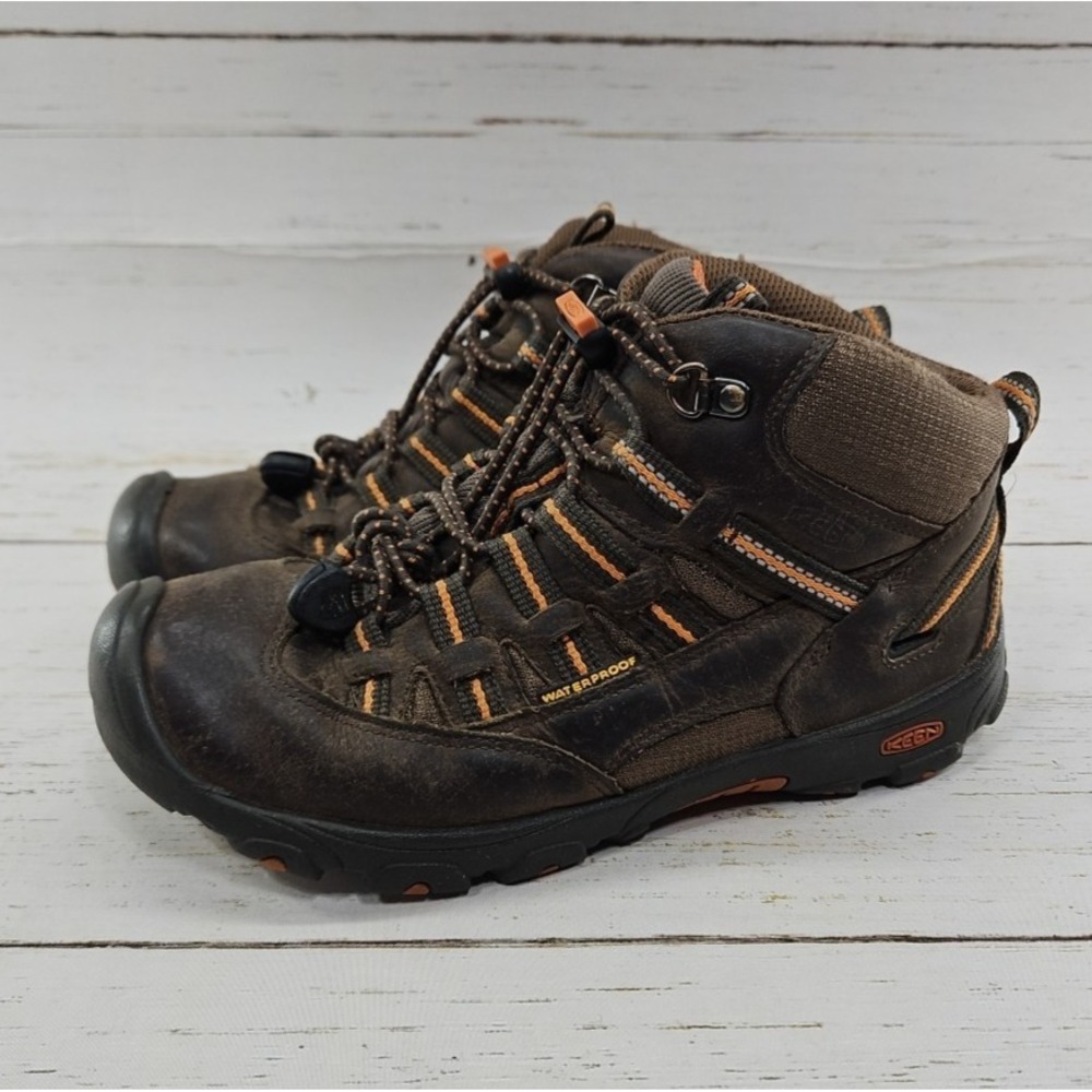 Keen‎ Youth Boys Size 3 Brown Mid Hiking Trail Boots Shoes Waterproof 1007835